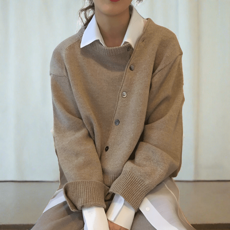 Caterina | Buttoned Jumper